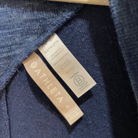 Athleta Nirvana Wear Two Ways Wrap blue heather small - Picture 3 of 6